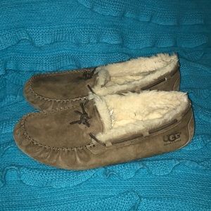Men’s UGG slippers